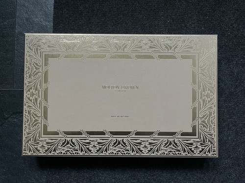 Molton brown bath - &, gel