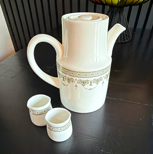 Wedgwood metalised bone - bone, china