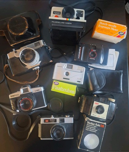 Bundle vintage cameras and - of,