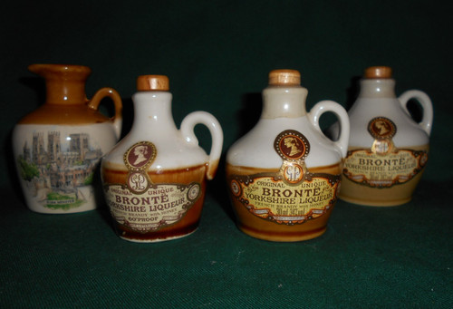 Miniature stoneware flagons - 4,