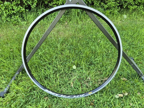 Mavic aksium hole - 20, rim