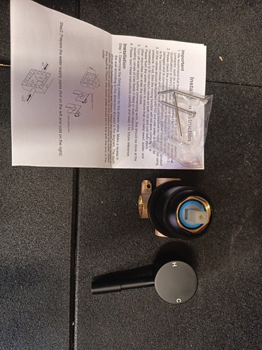 Matt black thermostatic - black,