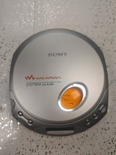 Sony Walkman Discman D-E340 ESP Max Portable CD-R/RW Player Silver