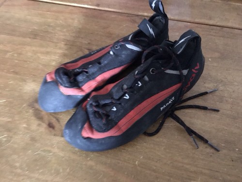 Evolv bandit climbing shoes - climbing,