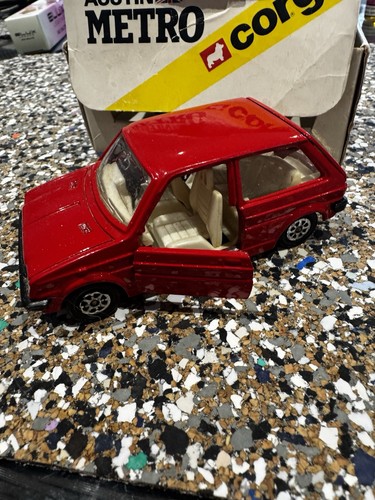 Corgi mini metro - mini,
