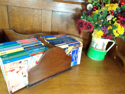 Arts and crafts bookcase - crafts,