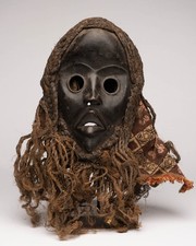 1384 Dan Racer Mask with Stand