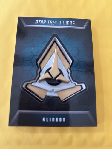 Gold pressed klingon star - gold-pressed,