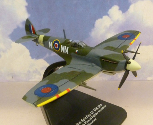 Oxford wwii raf spitfire - 1/72,