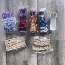 Dolls house 1:12 bundle Streets Ahead dolls, wonham pram Bath Dolls Furniture ?