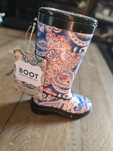 Cracker barrel boot manicure - barrel,
