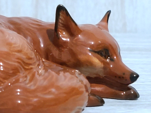 Beswick large curled fox - beswick, white