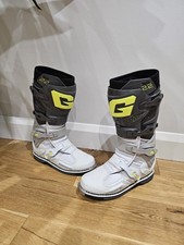 GAERNE SG22 BOOTS UK 12 EU 47