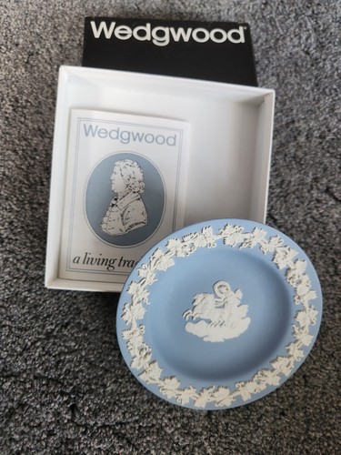 Vintage wedgwood blue - vintage,