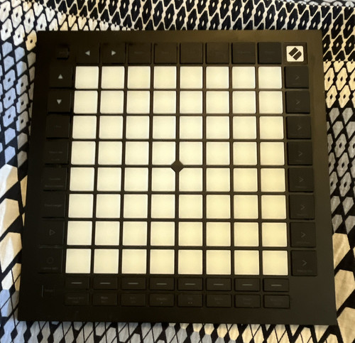 Novation launchpad pro mk3 - novation,