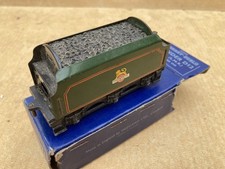 (124) Hornby Dublo D12 LMR tender, 3-rail with no rust. With box