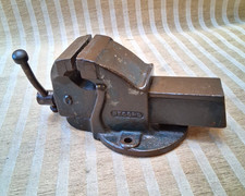 VINTAGE RECORD No 0 BENCH VICE
