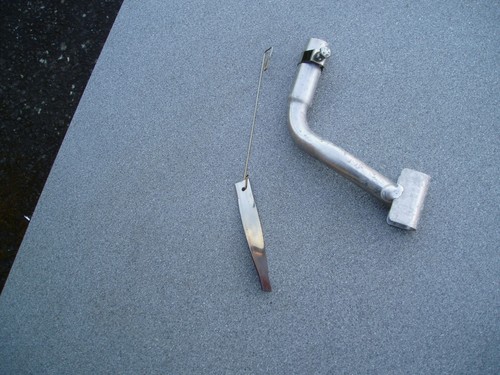 Caravan fridge flue - flue, baffle