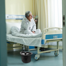 Chamber Pot with Lid Portable