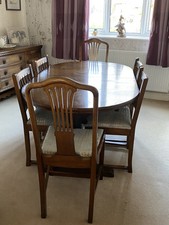 Old Charm Extendable Table and Chairs
