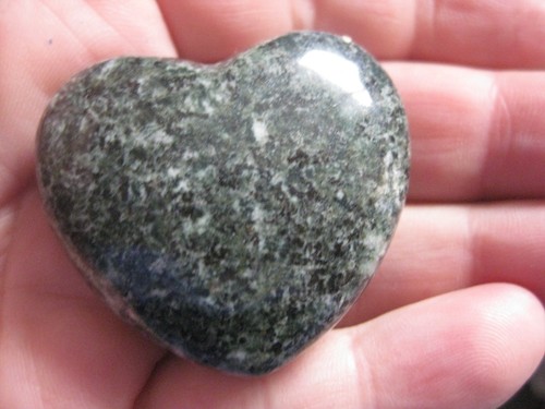 Stonehenge heart polished - heart,