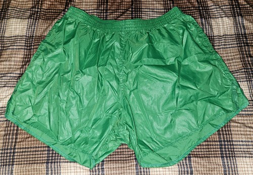 Soffe vintage nylon wetlook - soffe,