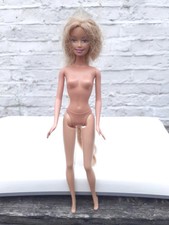 Rapunzel’s Wedding Barbie with Super Long Blonde Hair And Light Up Crown NAKED