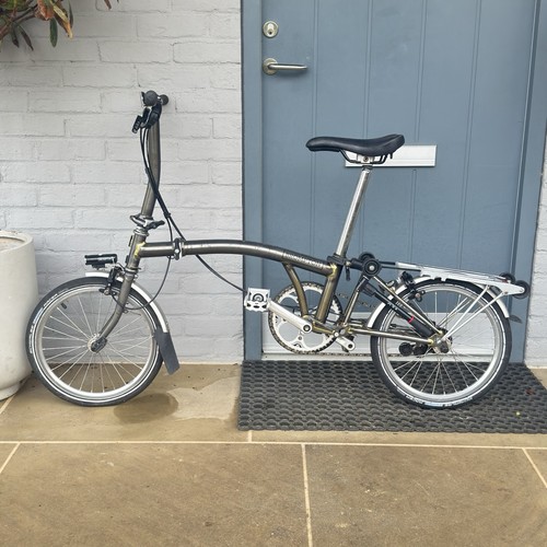 Brompton folding bike - folding,