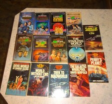 Bundle of 14 Vintage 1970s/80s Star Trek Books 1st Printings Pocket Bantam Corgi