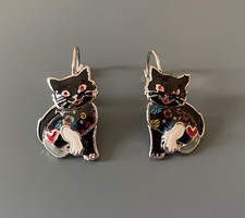 Cute Black & White Cat / Kitten Enamel Metal Dangle Earrings - New In Pouch