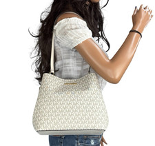 Michael Kors Pratt Medium