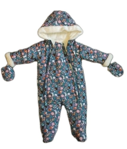 Girls aged months - 6-12, in