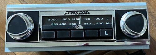 Motorola model 114 - 114, car