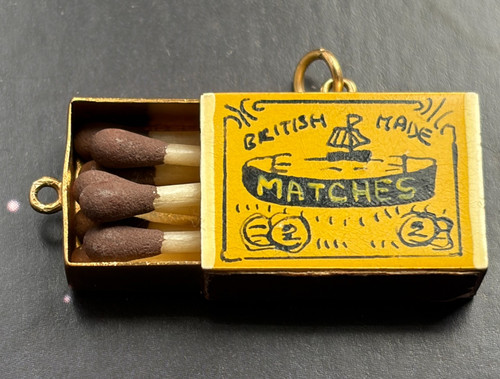 9ct gold charm matchbox - 9ct,