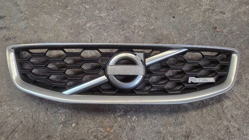 Volvo c30 face lift design - lift,
