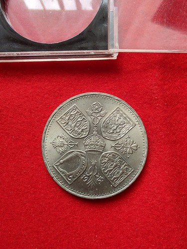 Royal mint 1953 crown - cu/ni,