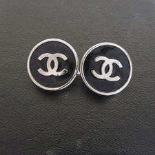 Auth CHANEL CC Logo Earrings Silver / Black metal/enamel s0706g