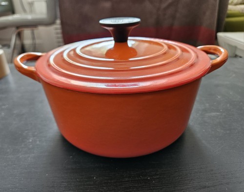 Creuset casserole dish b - le,