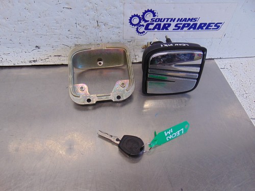 Seat leon boot - boot, handle