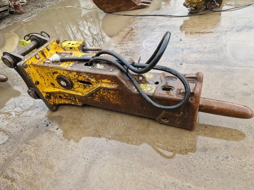 2017 okb 1800 conrete breaker - conrete,