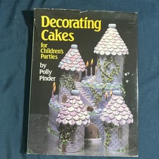Decorating Cakes for