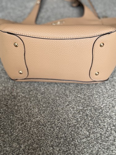 Guess beige pebbled faux - pebbled,