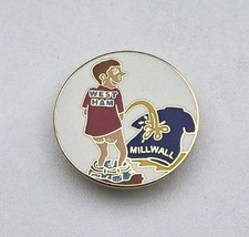WEST HAM UNITED PIN BADGE