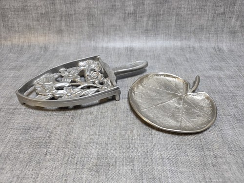 Pewter trivet silver pin - trivet, &