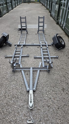 Collapsible motorcycle trailer
