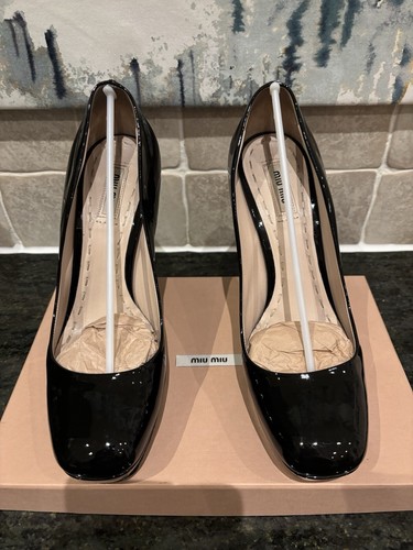 Miu black patent leather - black,