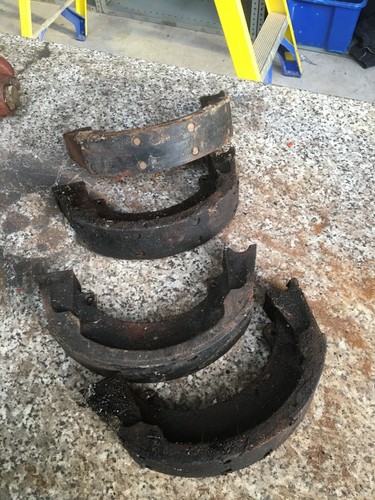 David brown brake shoes - 30, d