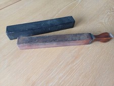 ANTIQUE BARBERS STRAIGHT SHARPENING TOOL/ STROP WOOD HANDLE. LEATHER COVER