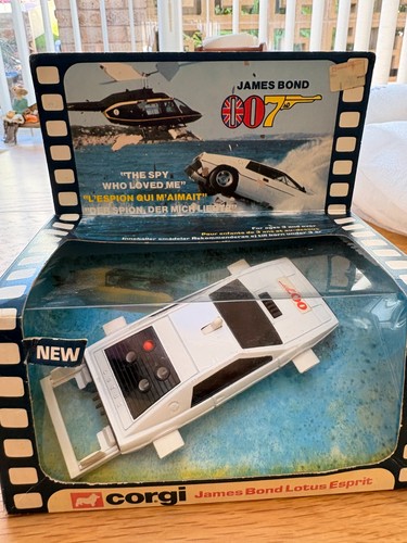 Vintage 1977 corgi - 1977, 269