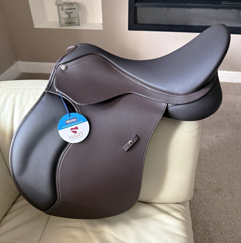 Wintec 500 saddle with hart - with,